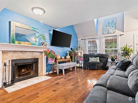 4th image of 7804 189th Street Ct E