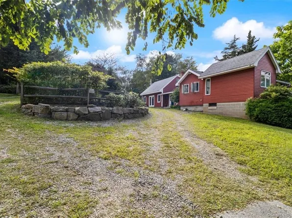 394 Boston Post Road, Waterford, CT 06385