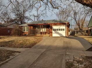 2057 S Parkwood Ln, Wichita, KS 67218