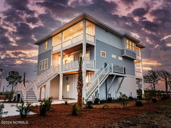 110 Key Largo Drive, Hampstead, NC 28443