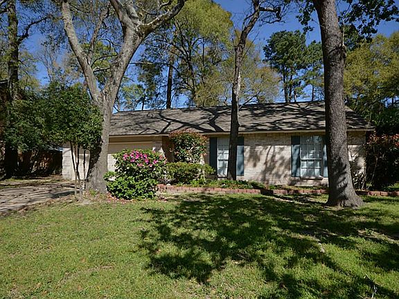 3rd image of 3227 Golden Leaf Dr
