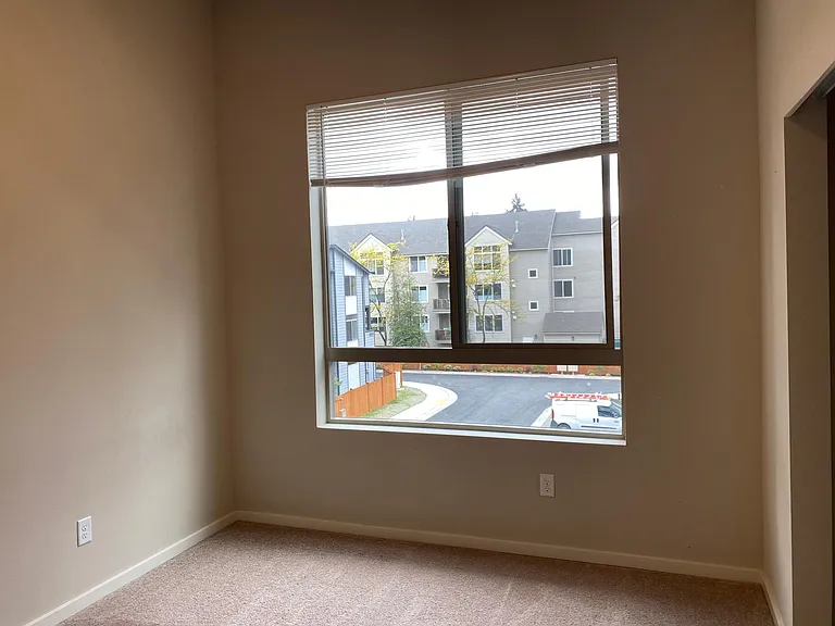 6867 NE 170th St #101 — Photo 21