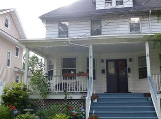 20 Monmouth Rd, Elizabeth, NJ 07208