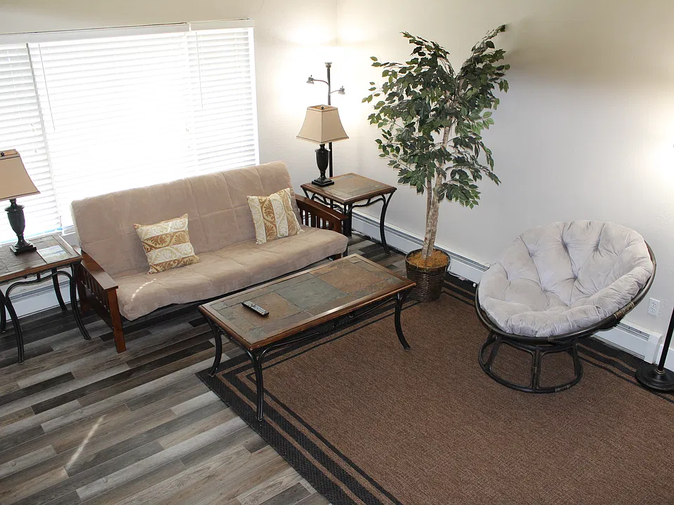 3421 N Shore Dr #3