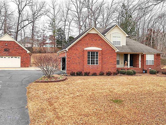 2nd image of 315 Hidden Hills Cir