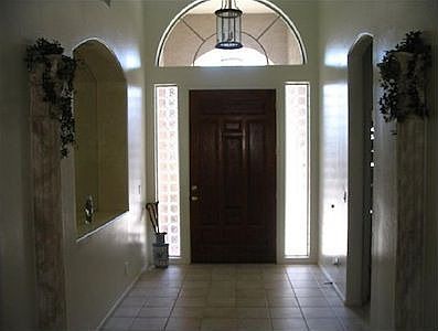 5th image of 1920 E Vista Dr