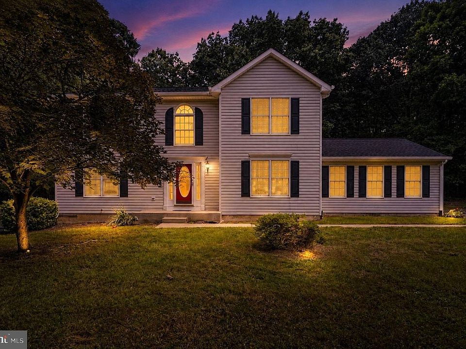 1st image of 146 Nicholas Dr