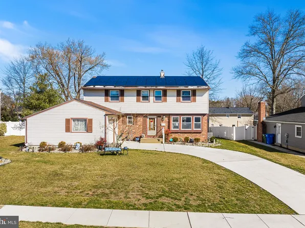 25 Candlewyck Way, Cherry Hill, NJ 08003