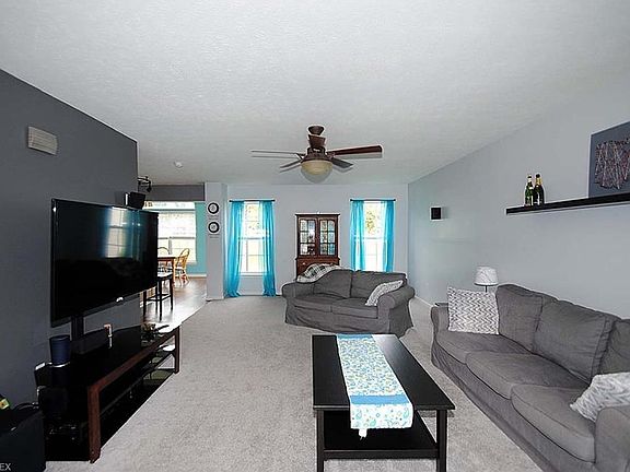 2nd image of 10422 Townley Ct