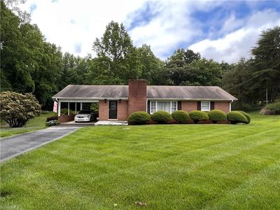719 Hudson St, Winston Salem, NC, 27105