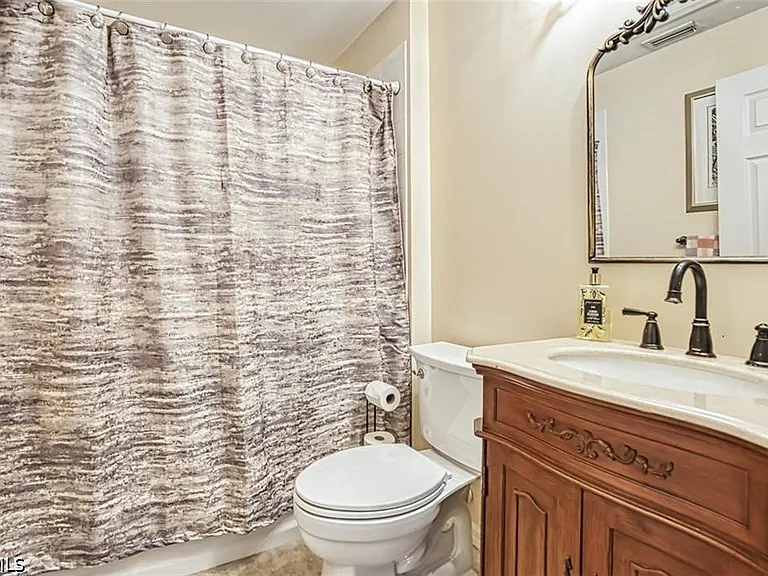10092 Oakhurst Way — Photo 6