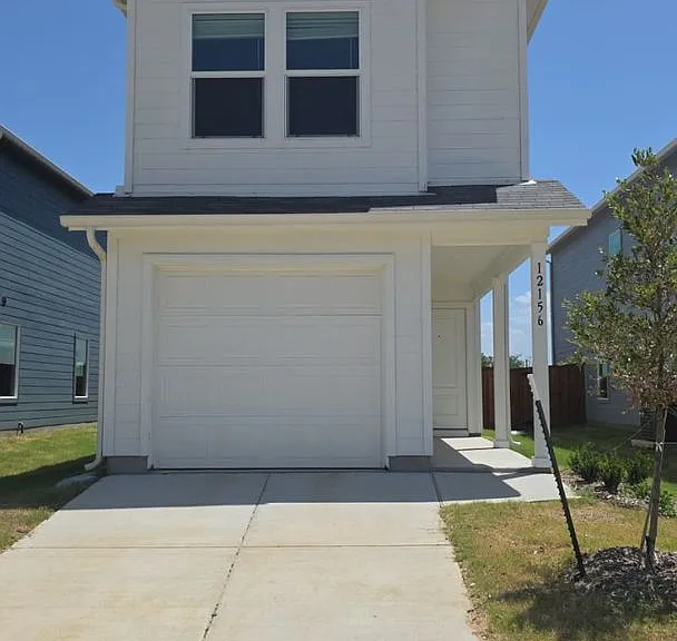 12156 Morgan Dr — Photo 2