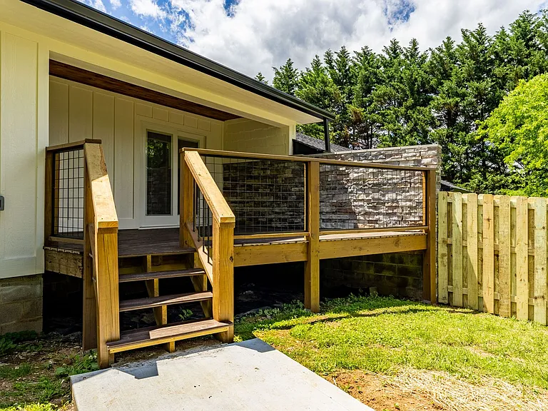 910 Windlau Ct — Photo 32