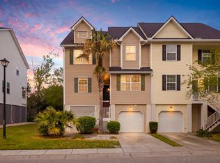 111 Winding River Dr, Johns Island, SC 29455