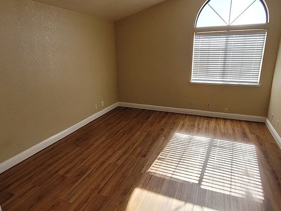 4th image of 8889 La Margarita Way
