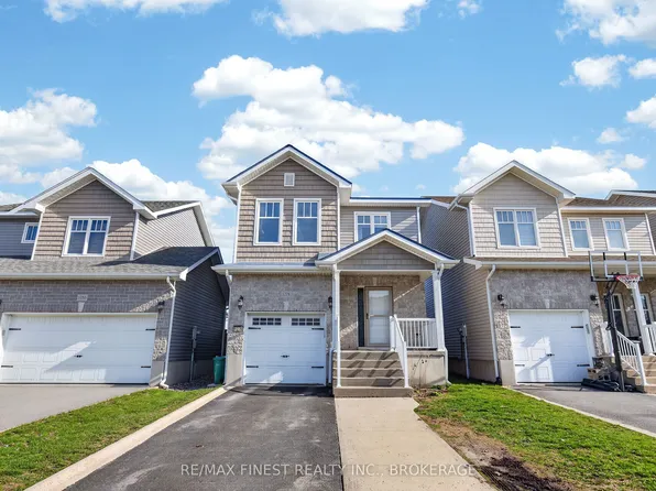 1276 Atkinson St, Kingston, ON K7P 0J7