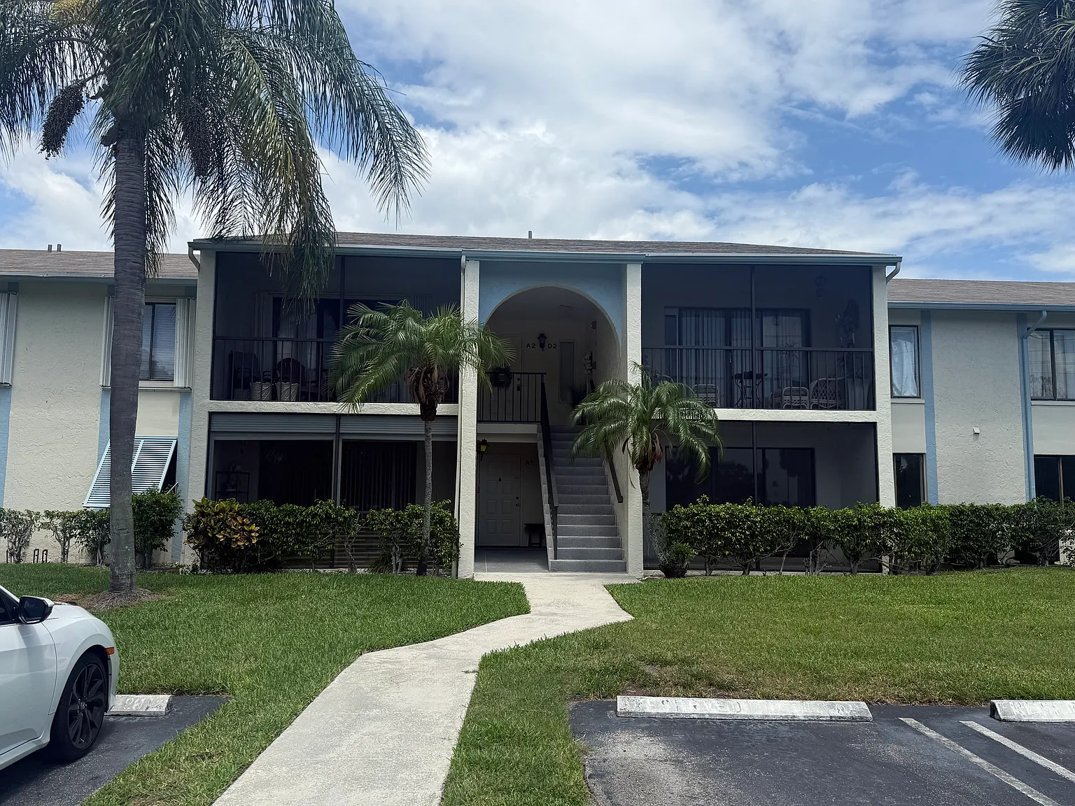 2 bed, 1106 sqft, $2,350 — Photo 1
