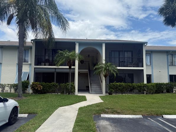 1116 Green Pine Blvd #D
