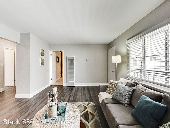 4th image of 670 S 8th St APT 18
