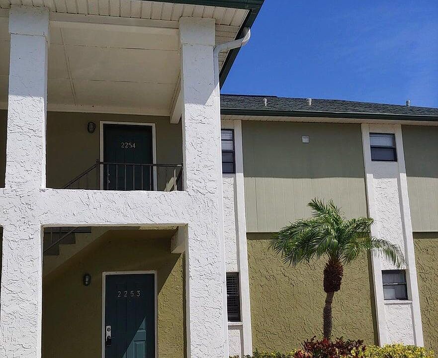 1st image of 2253 Flower Tree Cir