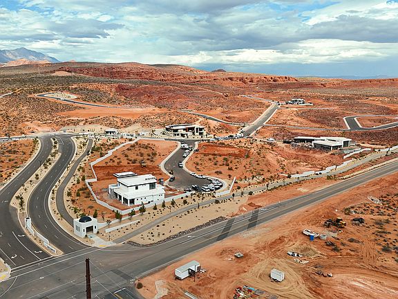 3rd image of 101 E Colima Rd