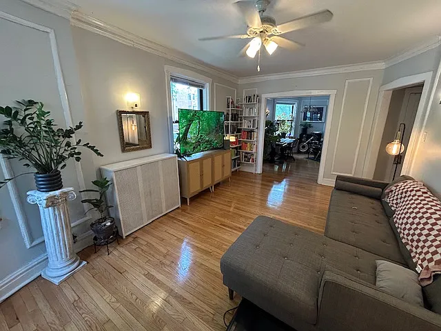 1233 W Chase Ave #3 — Photo 2