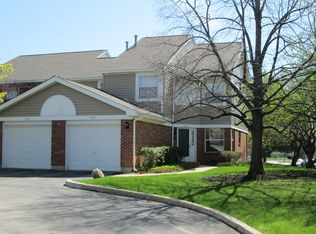 702 Happfield Dr #2020C, Arlington Heights, IL 60004