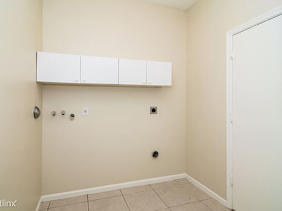 8DAE7849-EF43-400B-A8D7-74E63525CC0E