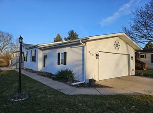 304 E Wood Ln, Belvidere, IL 61008