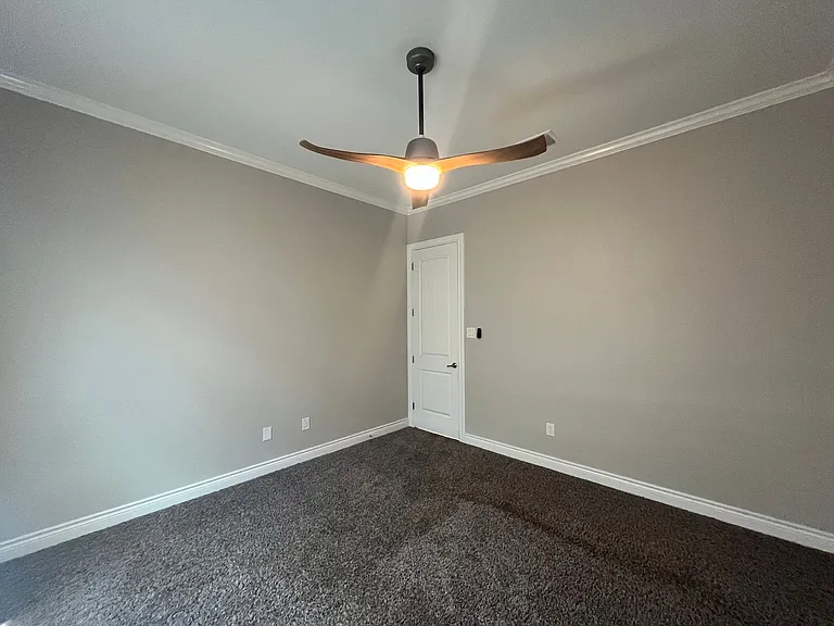 4815 Viewcrest Rd — Photo 35