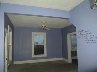 827 14th Ave S, Clinton, IA 52732