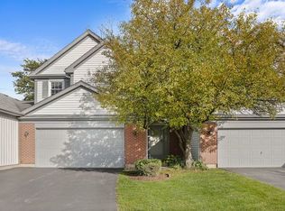 6521 Barclay Ct #4, Downers Grove, IL 60516