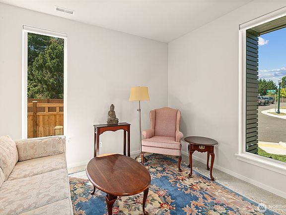 5th image of 16917 SE 257th Place