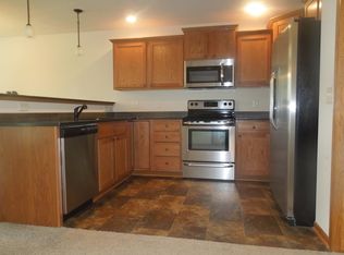 5721 Brendon Ln, Lincoln, NE 68516