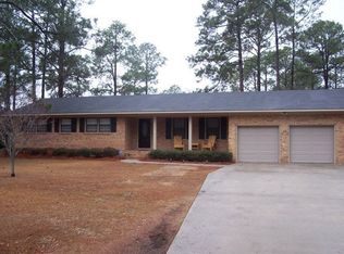 802 Baldwin Dr, Tifton, GA 31794