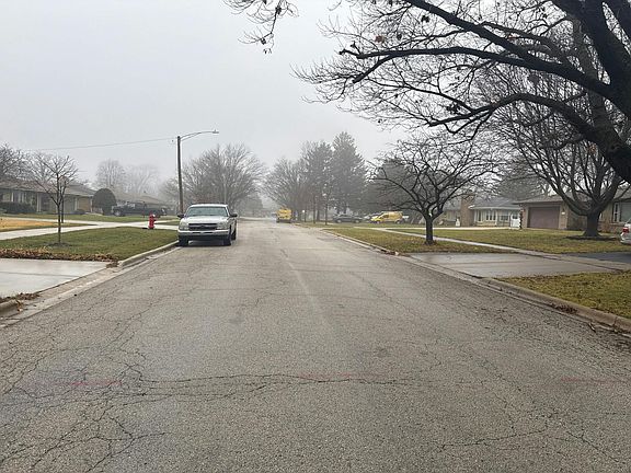 5th image of 1706 Mayfield Ave