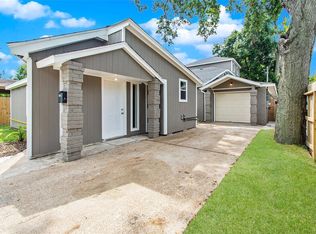 2010 Caplin St, Houston, TX 77026