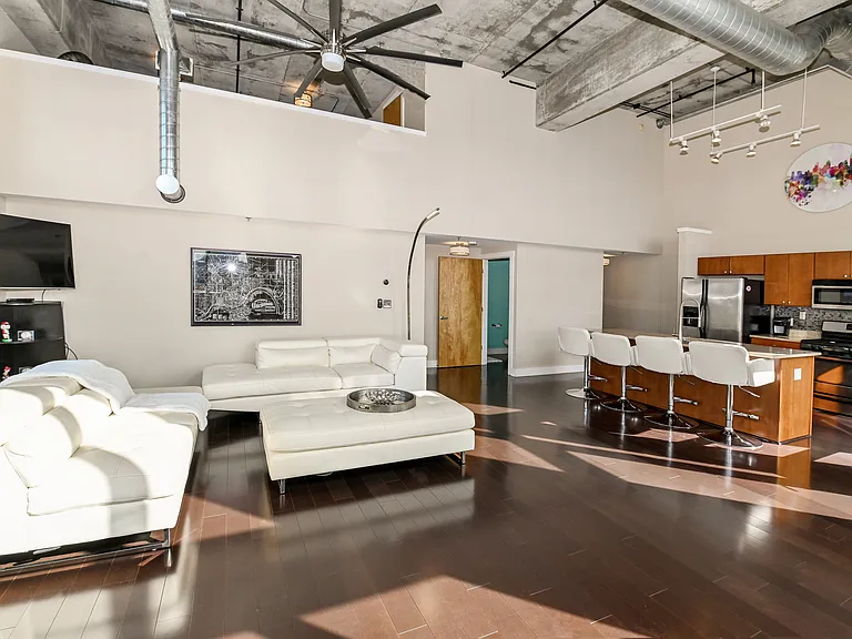 353 W 4th St #501 — Photo 7