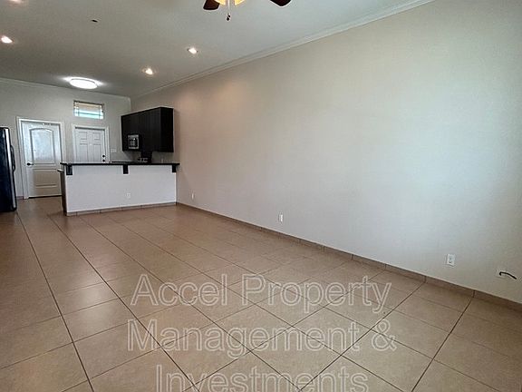 5th image of 3217 W Sprague St Unit 22