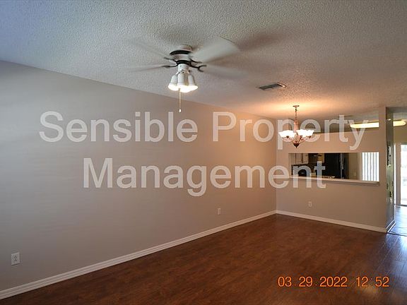 5th image of 12413 Berkeley Square Dr