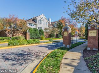 7031 Haycock Rd APT B, Falls Church, VA 22043