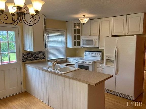 5th image of 6000 Sunderland Pl