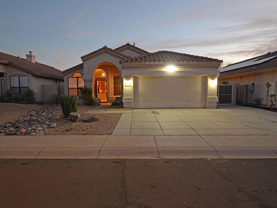 1st image of 4039 W Tonopah Dr