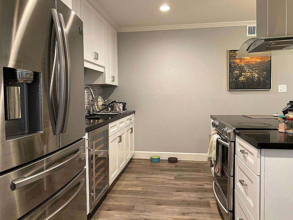 2nd image of 3045 Los Prados St APT 113