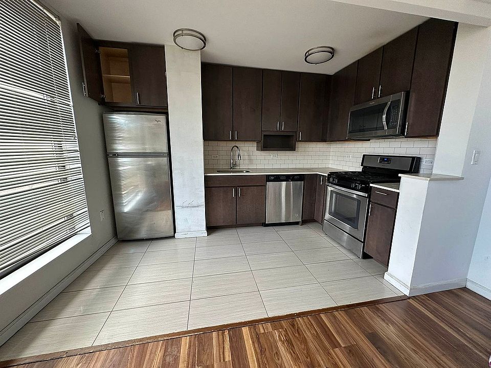 1st image of 2763 Morris Ave #1103