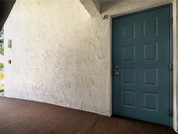 4th image of 954 Courtyard Ln Unit 81