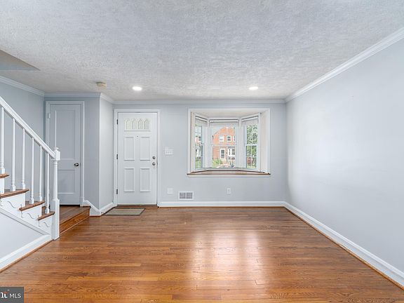 5th image of 8321 Byington Rd