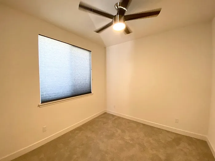 1419 Cheetah St — Photo 8