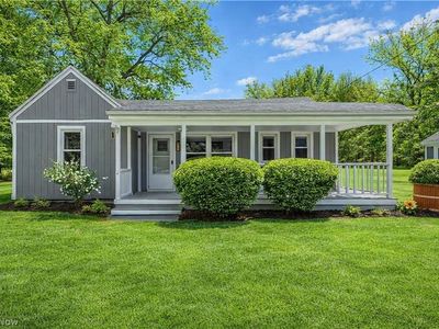 8564 Cedar Rd, Chesterland, OH, 44026