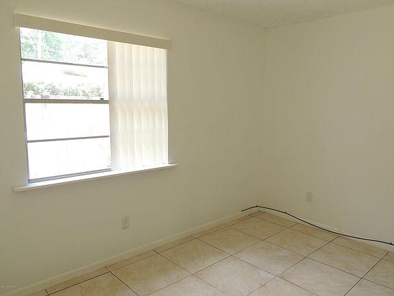 5th image of 2514 ARLEX Drive E